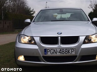 BMW Seria 3 318i