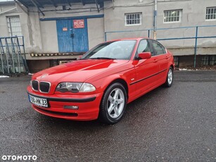 BMW Seria 3 323i