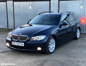 BMW Seria 3 325i Touring