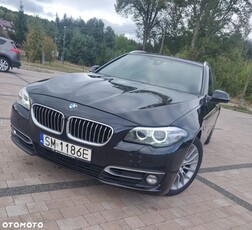 BMW Seria 5 520d xDrive Luxury Line