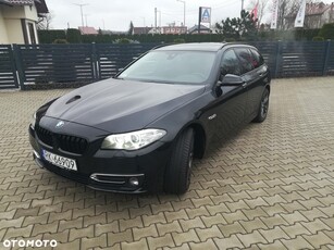 BMW Seria 5 525d xDrive Luxury Line