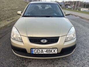 Kia rio 1.4 benzyna 140 tys km