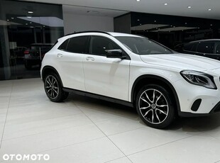 Mercedes-Benz GLA 200 7G-DCT AMG Line