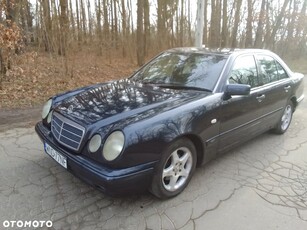 Mercedes-Benz Klasa E 200 Avantgarde