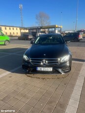 Mercedes-Benz Klasa E 220 d T 9G-TRONIC AMG Line