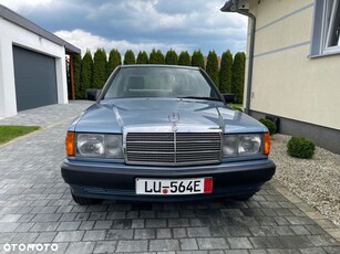 Mercedes-Benz W201 (190)