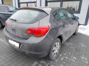 Opel Astra 2011 1.7 CDTI 262366km Hatchback