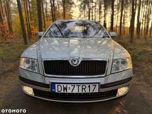 Skoda Octavia Combi 1.6 FSI Automatik Elegance