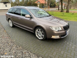 Skoda Superb Combi 1.8 TSI DSG Exclusive