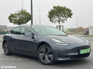 Tesla Model 3 Langstreckenbatterie Allradantrieb Dual Motor 580 KM (Shanghai Version)