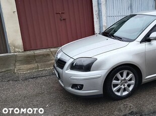 Toyota Avensis 2.0 VVT-i Sol