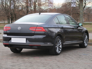 Volkswagen Passat 2017 1.8 TSI 167408km Sedan