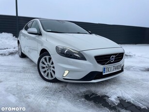 Volvo V40 D2 Drive-E R-Design Momentum