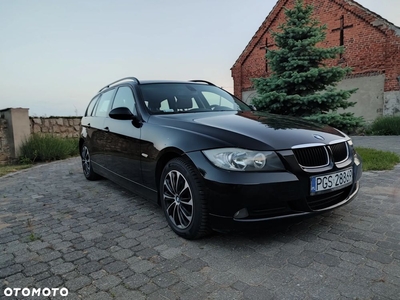 BMW Seria 3 318d