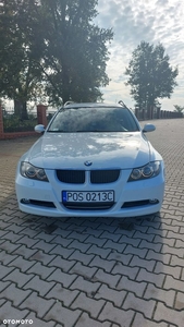 BMW Seria 3 318d DPF Touring Edition Sport