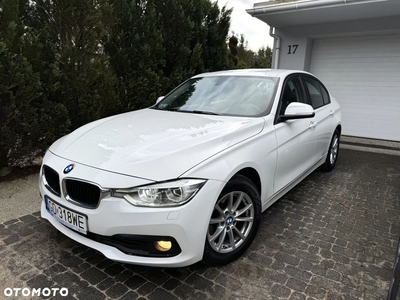 BMW Seria 3 318i