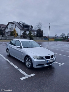 BMW Seria 3 318i