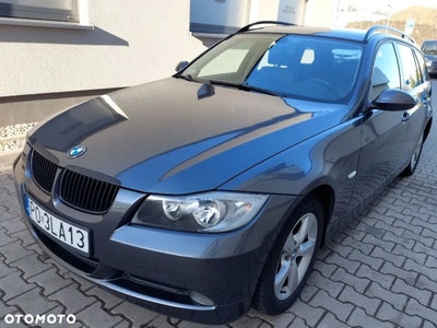 BMW Seria 3 320i