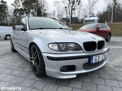 BMW Seria 3 325i