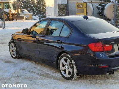 BMW Seria 3 328i Touring xDrive