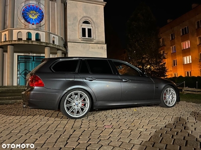 BMW Seria 3 335i Touring