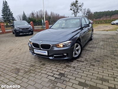 BMW Seria 3 320d Efficient Dynamics Sport Line