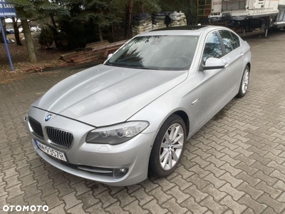 BMW Seria 5 523i