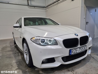 BMW Seria 5 535d xDrive Touring Sport-Aut