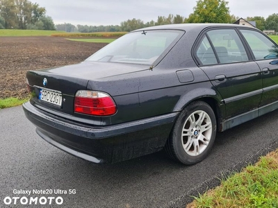 BMW Seria 7 728i