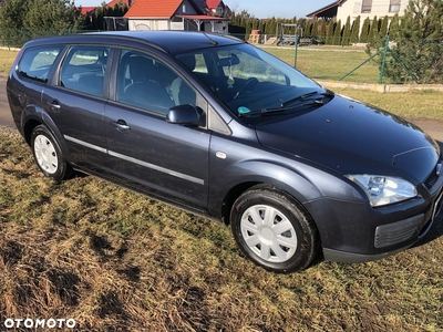 Ford Focus Turnier 1.8 Titanium