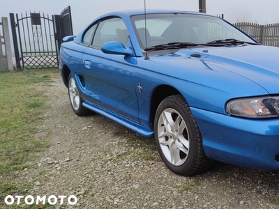 Ford Mustang 3.8