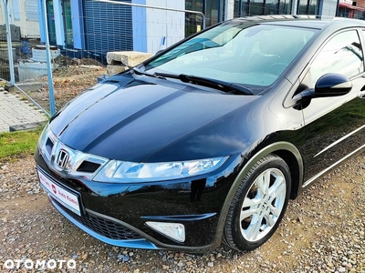 Honda Civic 1.8 i-VTEC Sport