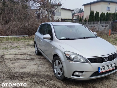 Kia Ceed Cee'd 1.6 Crdi Comfort +