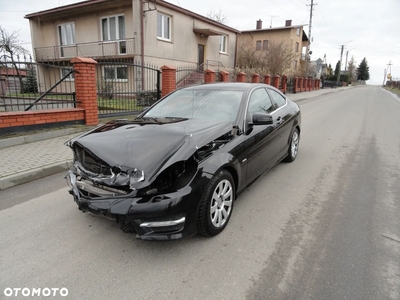 Mercedes-Benz Klasa C 220 CDI DPF Coupe BlueEFFICIENCY 7G-TRONIC Edition 1