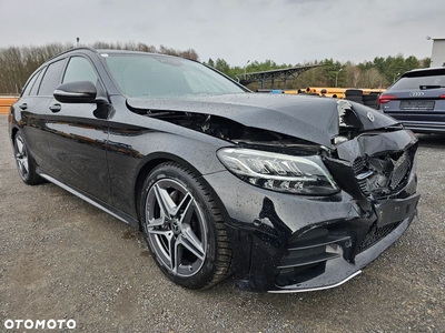 Mercedes-Benz Klasa C 220 d T 9G-TRONIC AMG Line