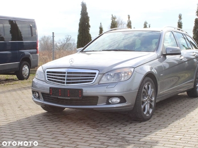 Mercedes-Benz Klasa C 320 CDI DPF 7G-TRONIC Elegance