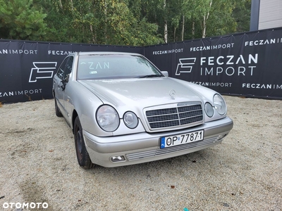 Mercedes-Benz Klasa E 200 T