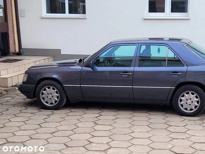 Mercedes-Benz Klasa E 300 D