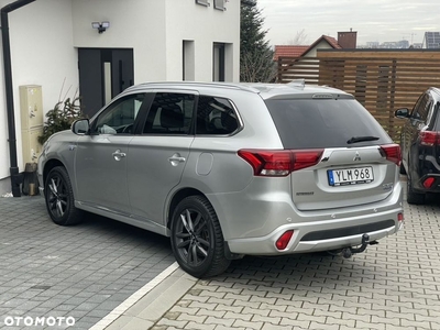 Mitsubishi Outlander PHEV Intense +