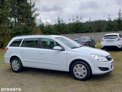 Opel Astra 1.4 Caravan Edition