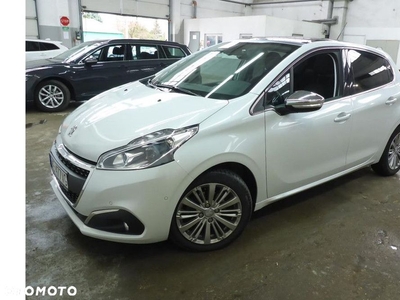 Peugeot 208 1.2 PureTech Allure S&S EAT6