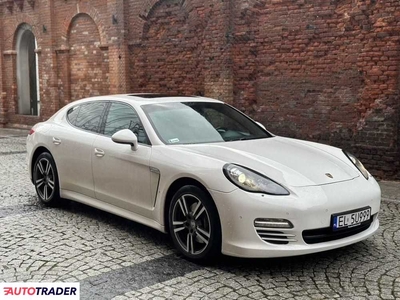 Porsche Panamera 3.6 benzyna 299 KM 2012r. (łódź)