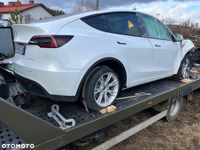 Tesla Y Model Performance Dual Motor AWD