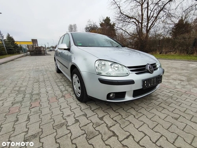 Volkswagen Golf V 1.6 Trendline Tiptr