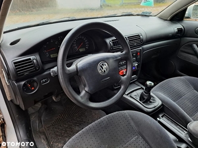 Volkswagen Passat 1.8T