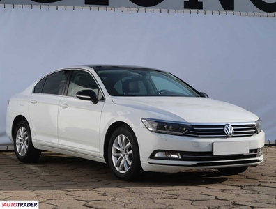 Volkswagen Passat 2.0 147 KM 2016r. (Piaseczno)