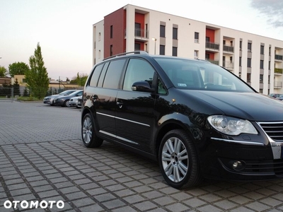 Volkswagen Touran 2.0 TDI DPF Highline DSG