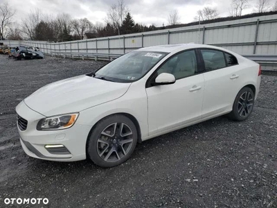 Volvo S60 T5 Drive-E Dynamic Edition (Momentum)