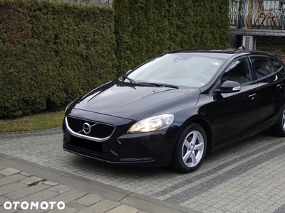 Volvo V40 D2