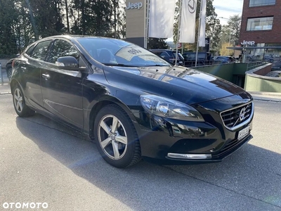 Volvo V40 D2